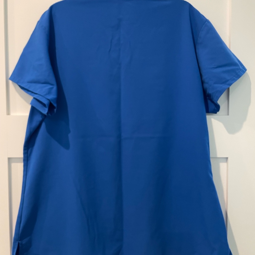 AVE by Medline Royal Blue V-Neck Wonen’s Scrub Top, Sz. L - Picture 4 of 6